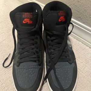 Nike Air Men's Black and Gray Sneakers